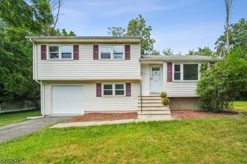 135 Oak St, Rockaway Twp., NJ 07801