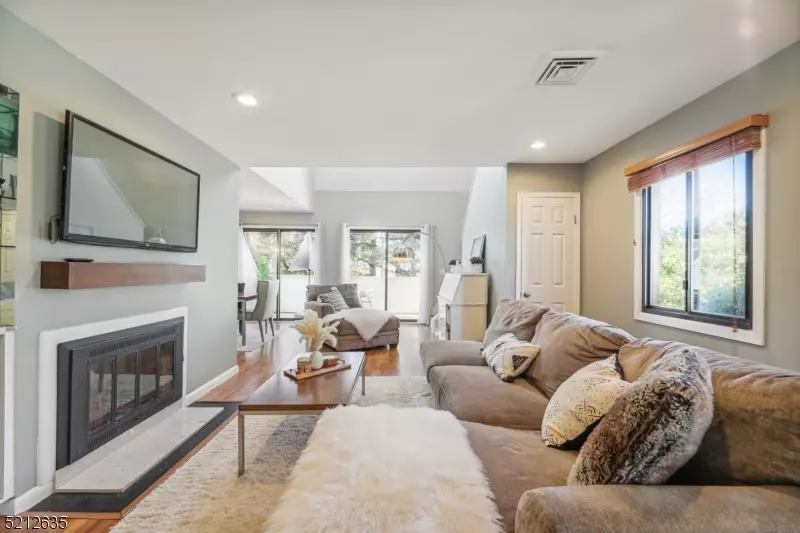 34 Cerone Ct, West Orange Twp., NJ 07052