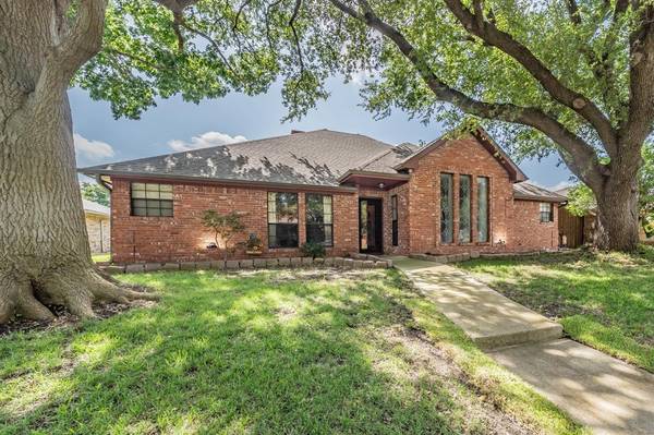 3112 Luallen Drive, Carrollton, TX 75007