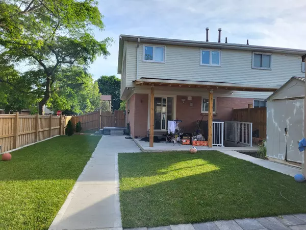 226 Mammoth Hall TRL, Toronto E11, ON M1B 1R1