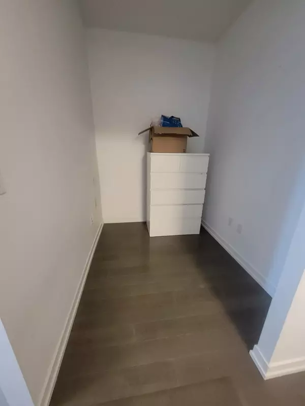 Mississauga, ON L5M 0Y2,2520 Eglinton AVE W #621