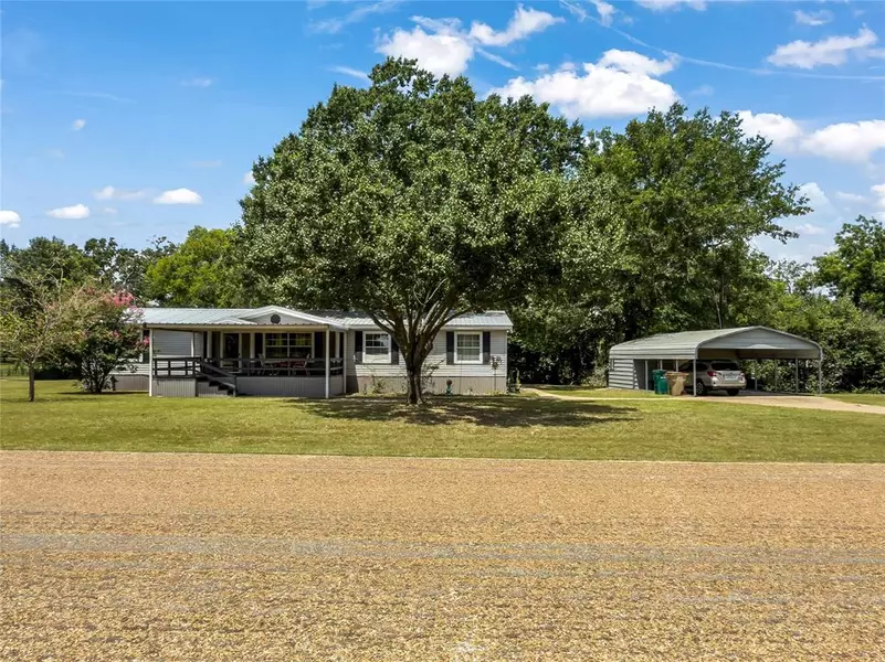 1247 Pecan Ridge Road, Chandler, TX 75756