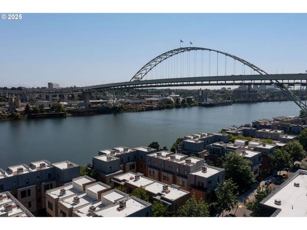 1658 NW RIVERSCAPE ST, Portland, OR 97209