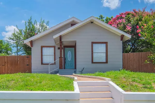 1504 E Rosedale Street, Fort Worth, TX 76104