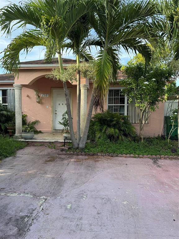 253 SW 4th St, Dania Beach, FL 33004
