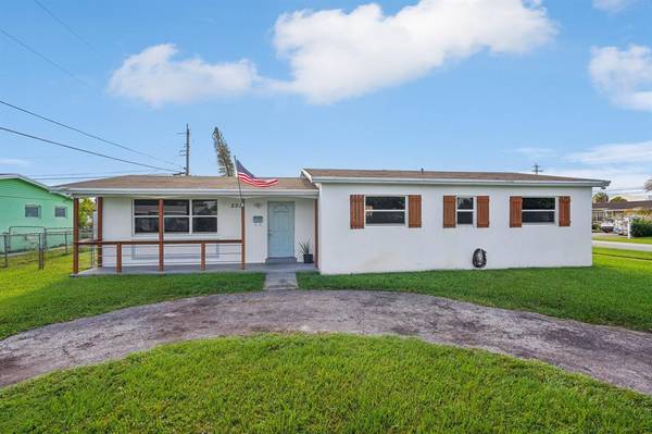 201 N 66th Ter, Hollywood, FL 33024