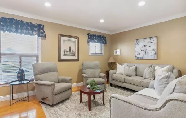 Oakville, ON L6H 3W5,259 O'donoghue unit1 AVE
