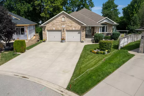 37 BRIDLE PATH, Strathroy-caradoc, ON N7G 4K4