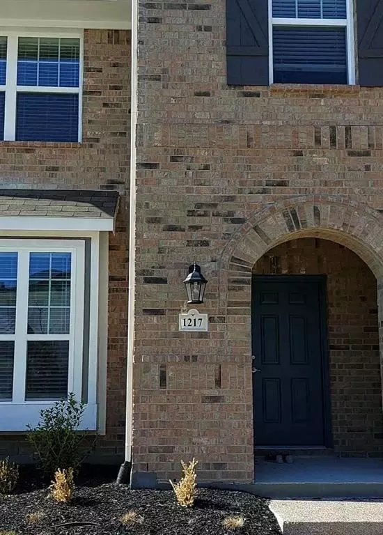 1217 Goliad Drive, Lewisville, TX 75077