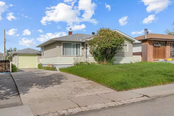 8 Foley RD Southeast, Calgary, AB T2H 1A1