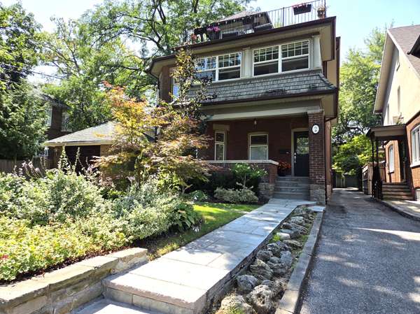 2 Bryce AVE #2, Toronto C02, ON M4V 2B2
