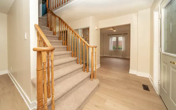 Newmarket, ON L3Y 7N8,296 John Bowser CRES