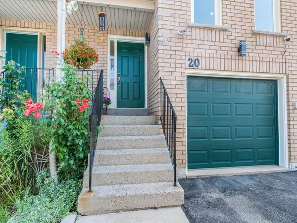 Brampton, ON L6Y 5A8,2 Sir Lou DR #20