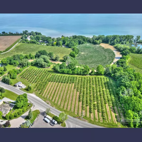 1378 Lakeshore RD, Niagara-on-the-lake, ON L0S 1J0
