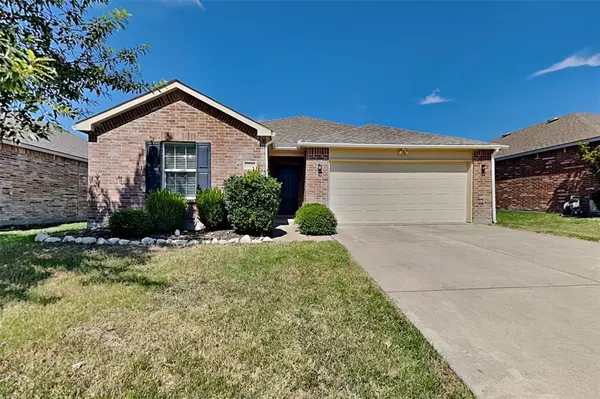 10209 Pyrite Drive, Fort Worth, TX 76131
