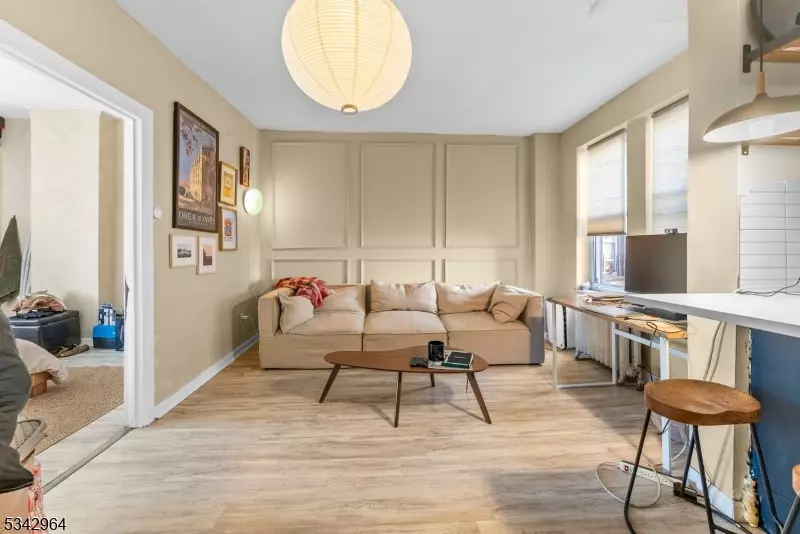 5707 Hudson Ave APT 11, West New York Town, NJ 07093