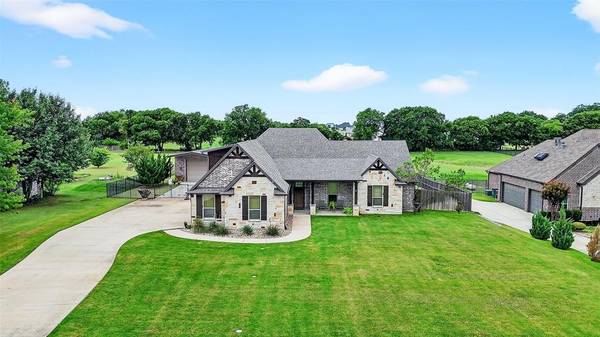 686 Cypress Point Drive, Gunter, TX 75058