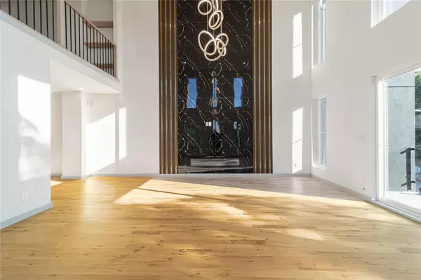 906 S Ewing Avenue, Dallas, TX 75203