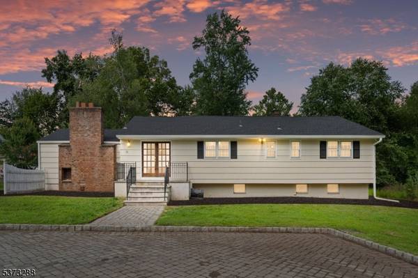 12 Rever Dr, Florham Park Boro, NJ 07932