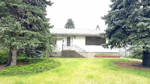 Calgary, AB T2N 2X9,720 34 ST Northwest