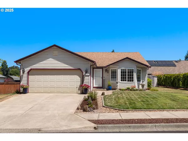 11592 PARRISH RD, Oregon City, OR 97045