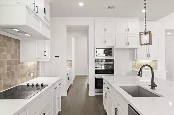 Gunter, TX 75058,325 Waterview Drive
