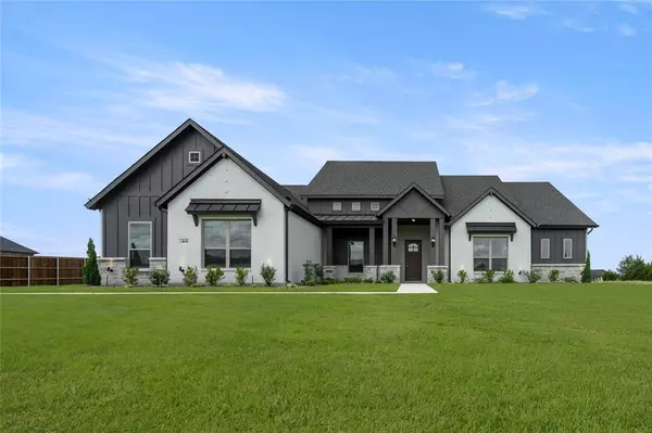 4641 Bonanza Drive, Midlothian, TX 76065
