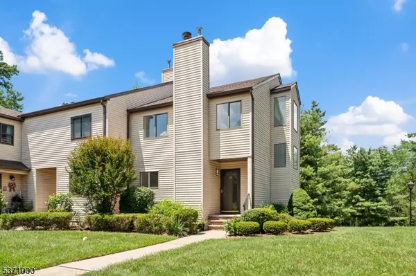 15 Cedar Ct, Raritan Twp., NJ 08822