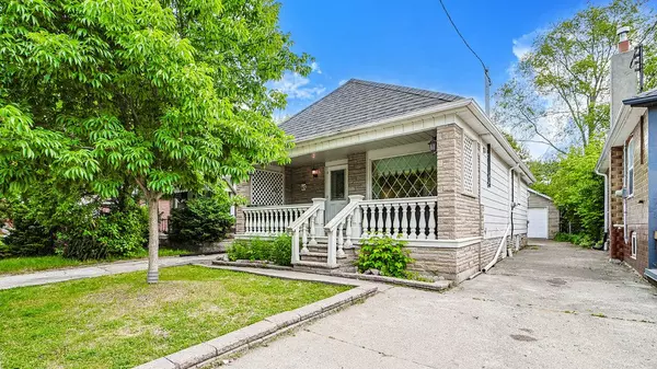 1107 Greenwood AVE,  Toronto E03,  ON M4J 4E5