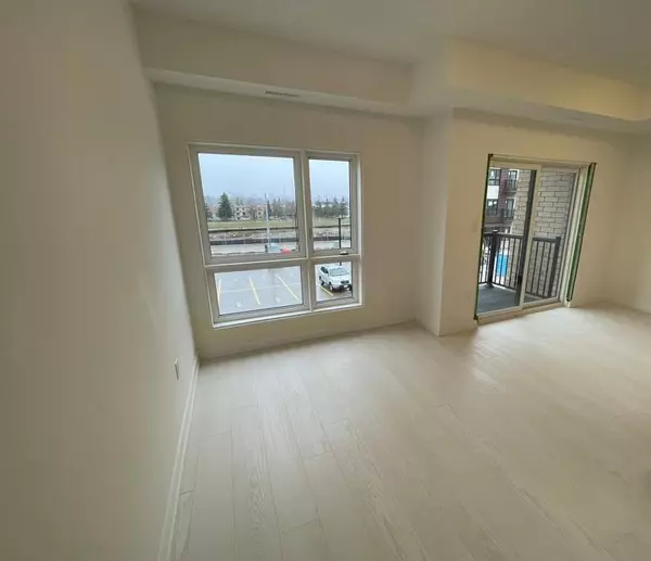 Kitchener, ON N2E 0J3,10 PALACE ST #C11