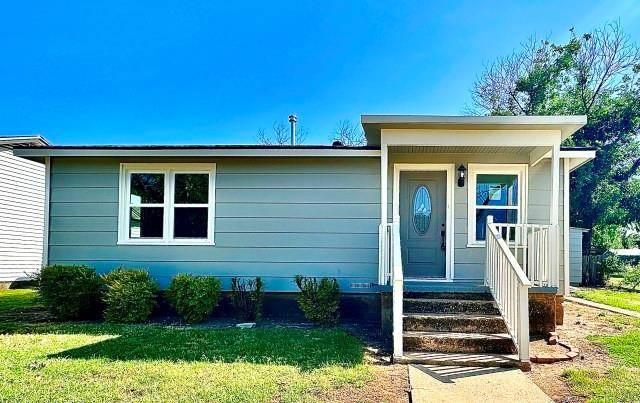 903 N 4th Street, Ballinger, TX 76821