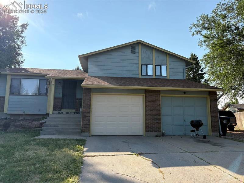 4125 Sandberg DR, Colorado Springs, CO 80911