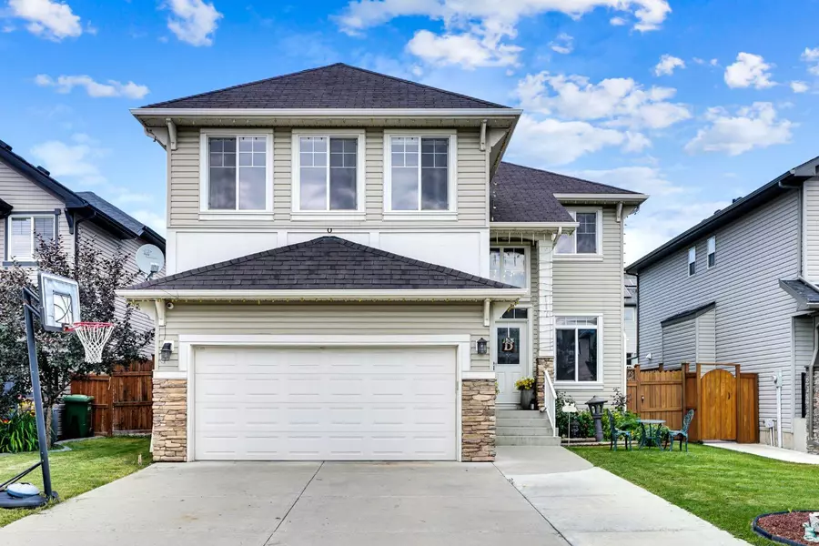 117 Hawkmere PL, Chestermere, AB T1X 0C6