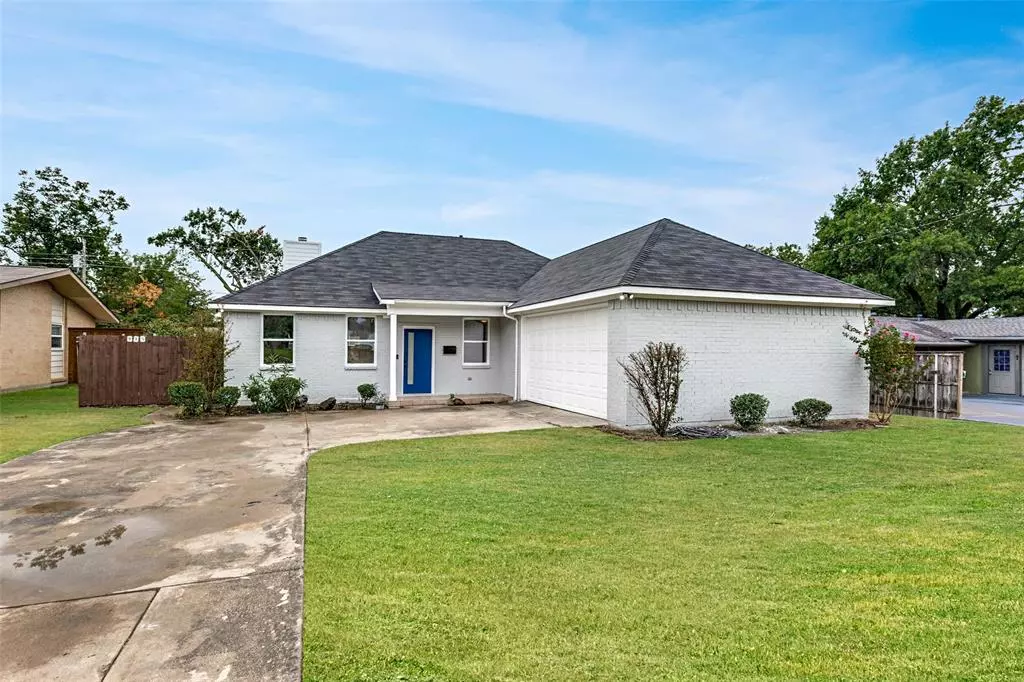 Richardson, TX 75080,915 Warfield Way