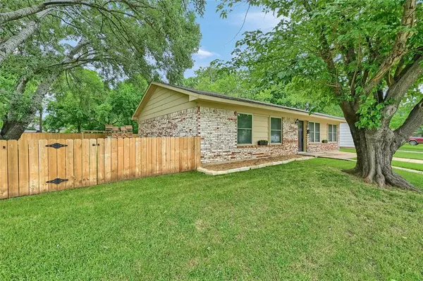 Sherman, TX 75090,609 E Martin Lane