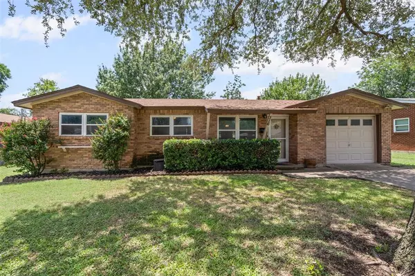 Saginaw, TX 76179,316 Thompson Drive