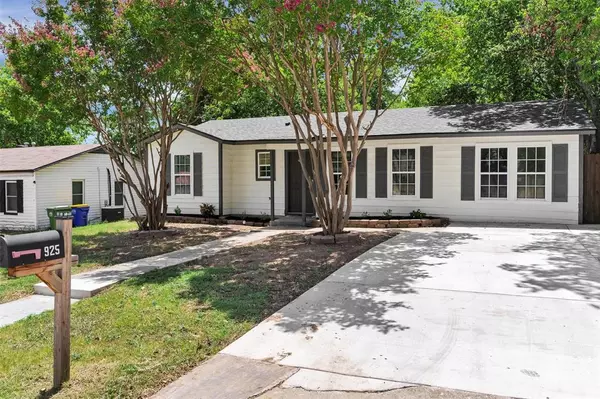 White Settlement, TX 76108,925 Hackamore Street