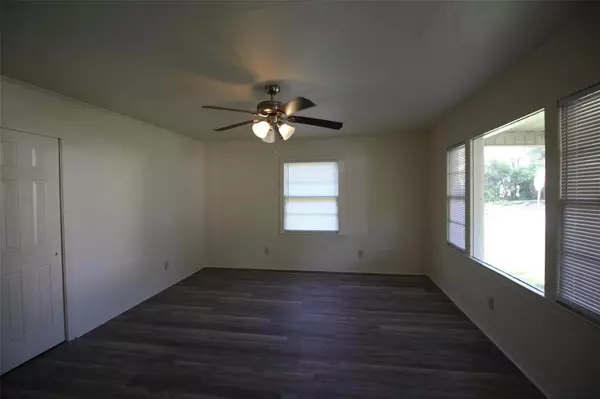 Grand Saline, TX 75140,400 N Waldrip Street