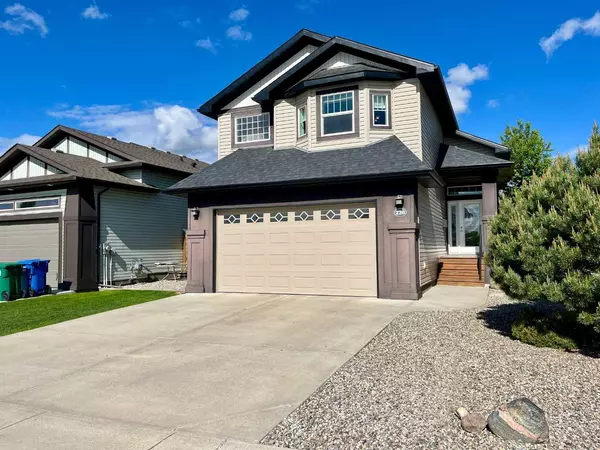 226 Lettice Perry RD N,  Lethbridge,  AB T1H 5M2
