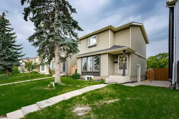25 Erin Ridge RD Southeast, Calgary, AB T2B 2W2