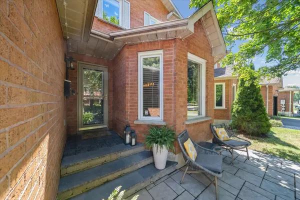 Whitby, ON L1N 8Z6,17 Houghton CT
