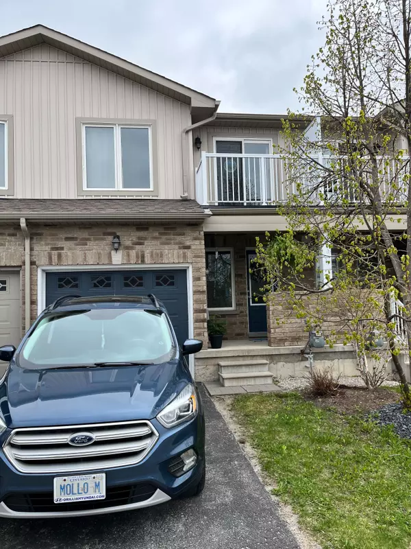 90 Sovereigns Gate #7, Barrie, ON L4N 0Y9