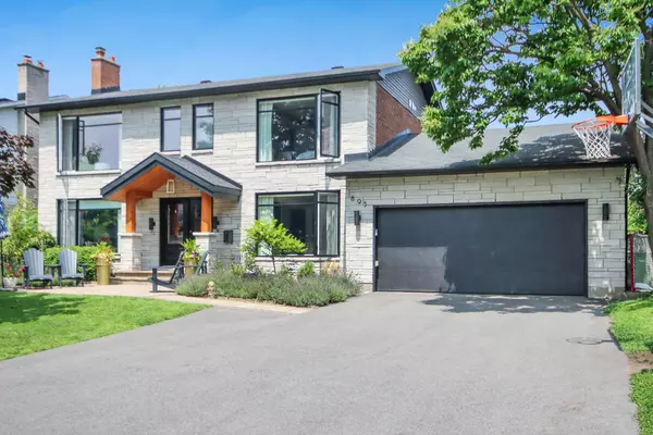 895 Dresden CRES, Britannia Heights - Queensway Terrace N And Area, ON K2B 5H8
