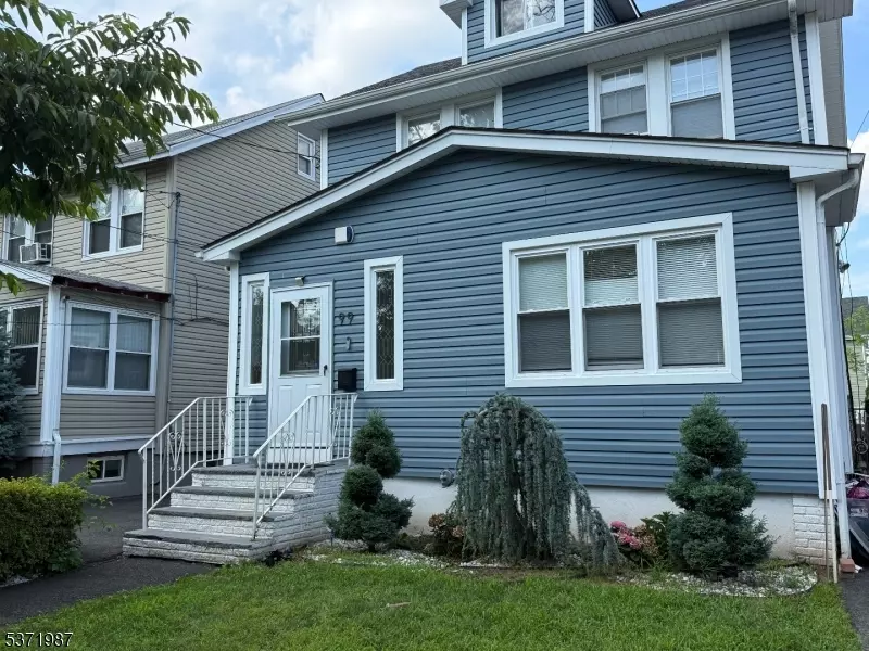 99 Mountain View Pl, Newark City, NJ 07106