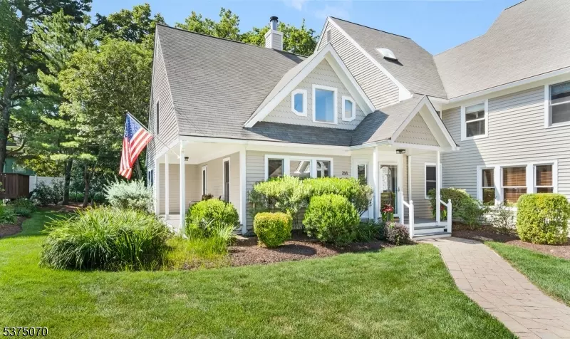 26A W Main St, Mendham Boro, NJ 07945