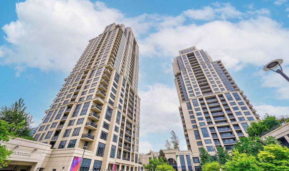 2 Eva RD #1022, Toronto W08, ON M9C 2A8