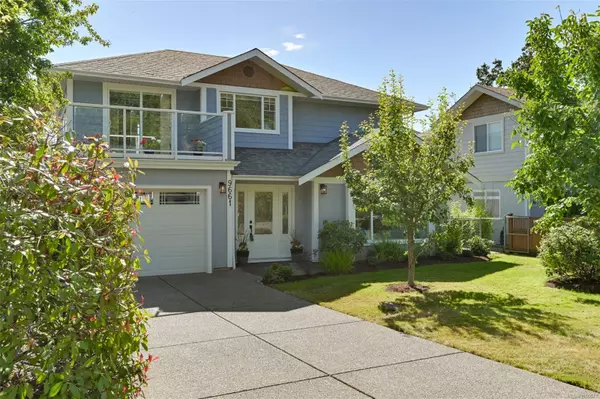 9661 Seventh St, Sidney, BC V8L 2V6