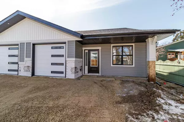 Lacombe, AB T4L 1S6,5418 49 AVE #4
