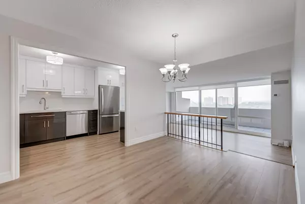 270 Scarlett RD #1812, Toronto W03, ON M6N 4X7