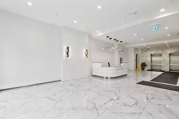 Waterloo, ON N2J 0E9,128 King ST N #905